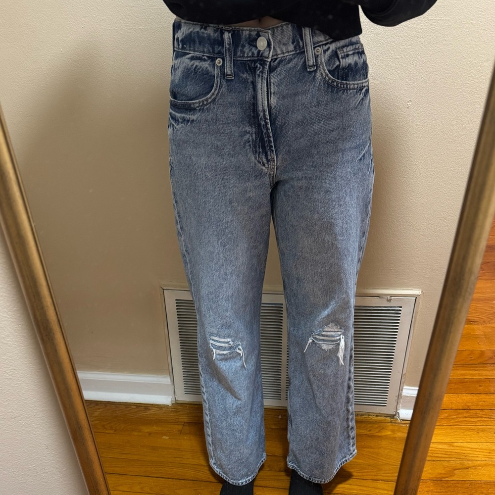 Like New Gap Wide Leg Light Blue Distressed Jeans Kids 14 or Womens Size 2 - Picture 5 of 5
